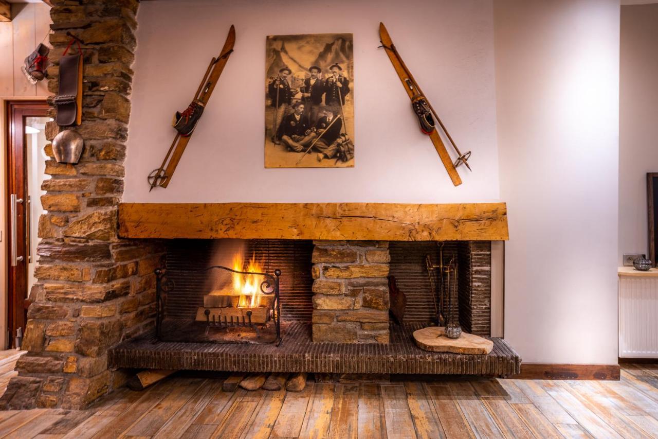 Hotel La Rencluse Saint-Mamet Eksteriør billede
