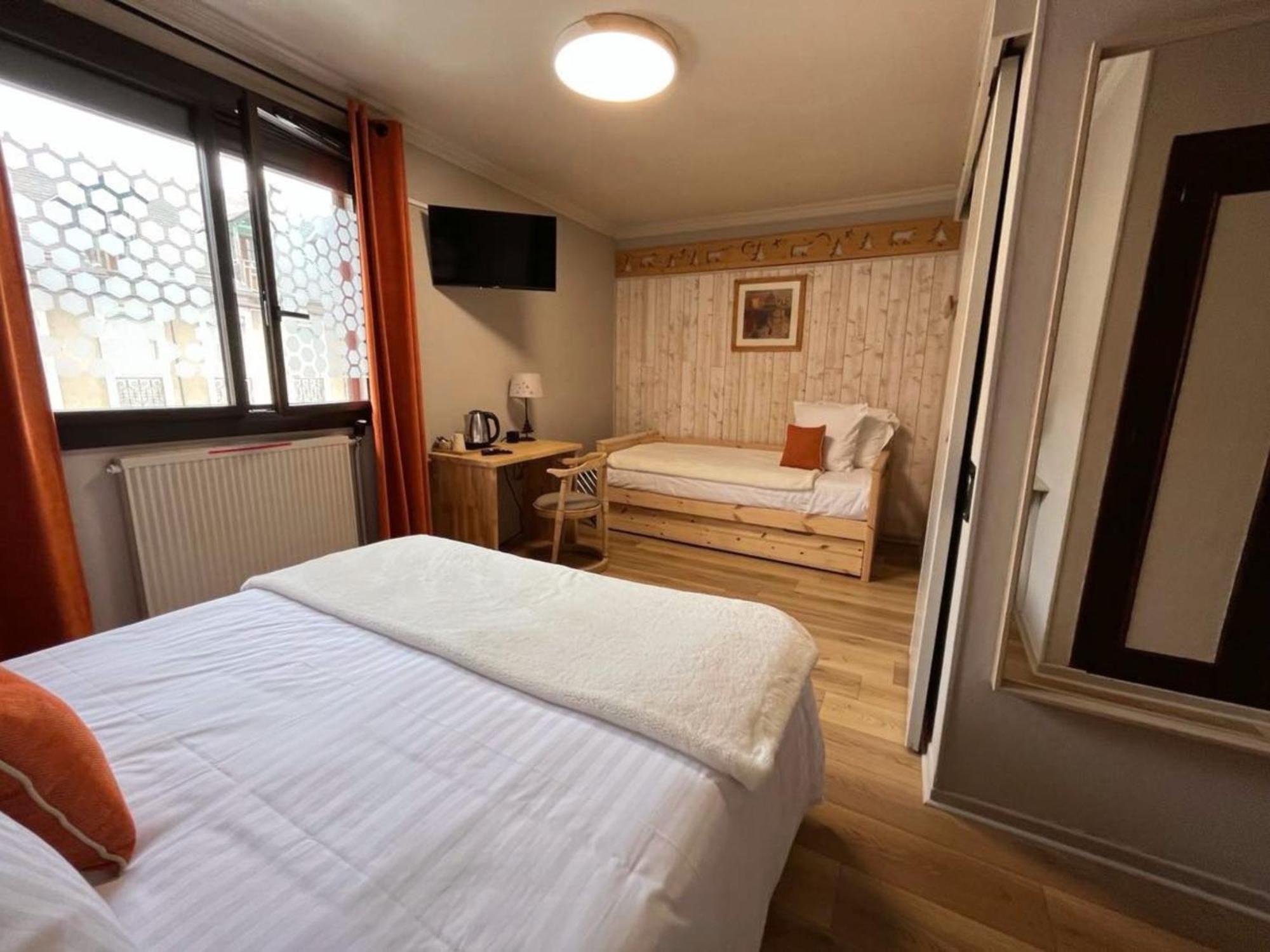 Hotel La Rencluse Saint-Mamet Eksteriør billede