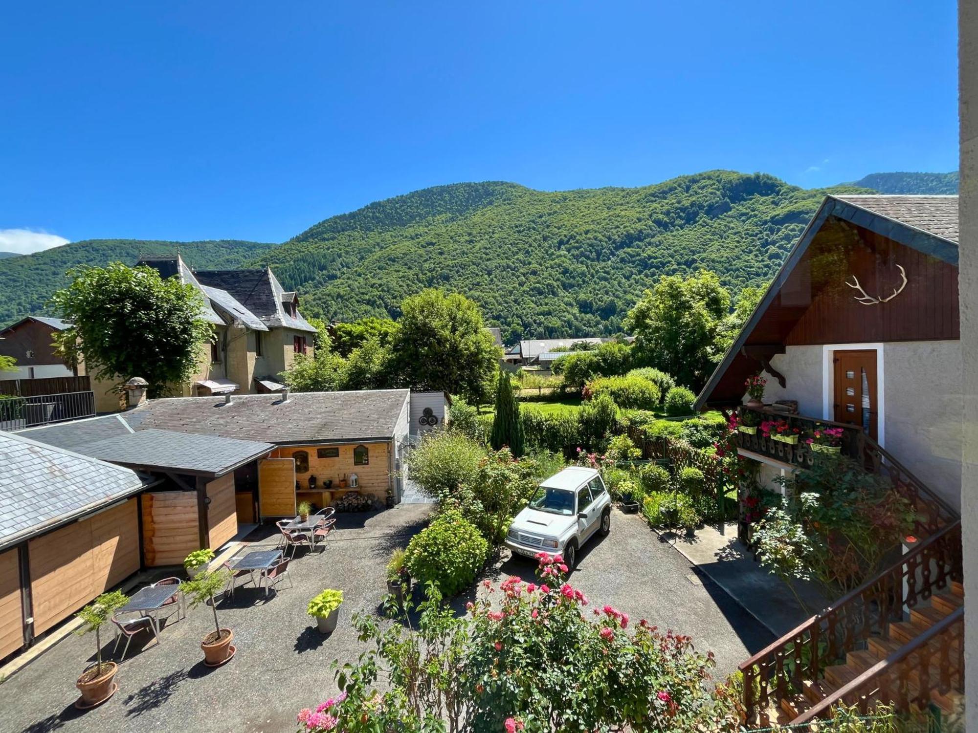 Hotel La Rencluse Bagnères-de-Luchon Eksteriør billede