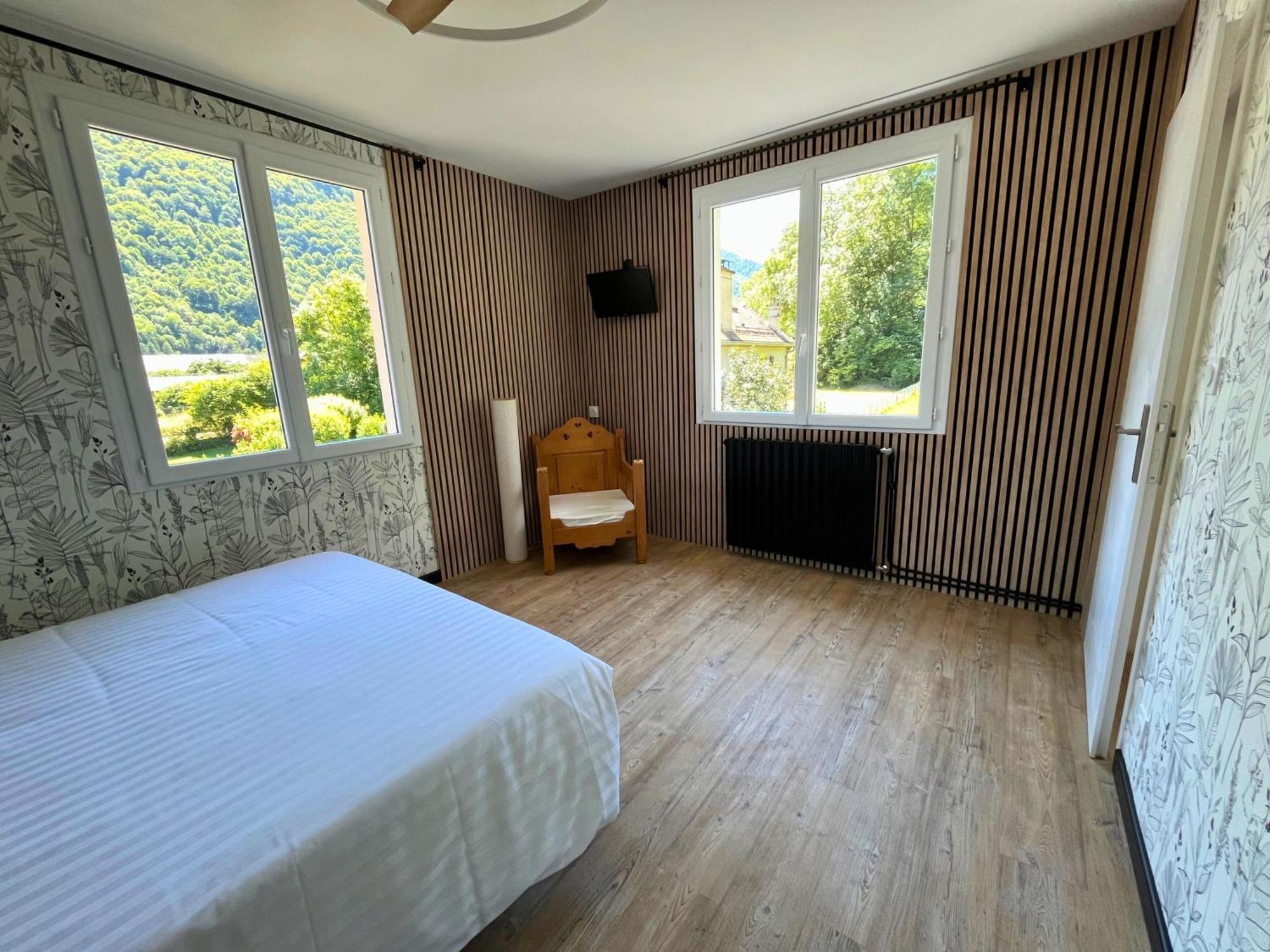 Hotel La Rencluse Bagnères-de-Luchon Eksteriør billede